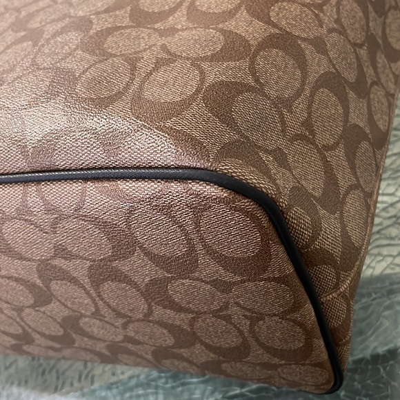 Coach Tote 32706 - Picture 8 of 13